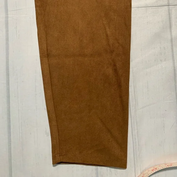 NWT Soft Surroundings Faux Suede Leggings. Size M. - Picture 6 of 10